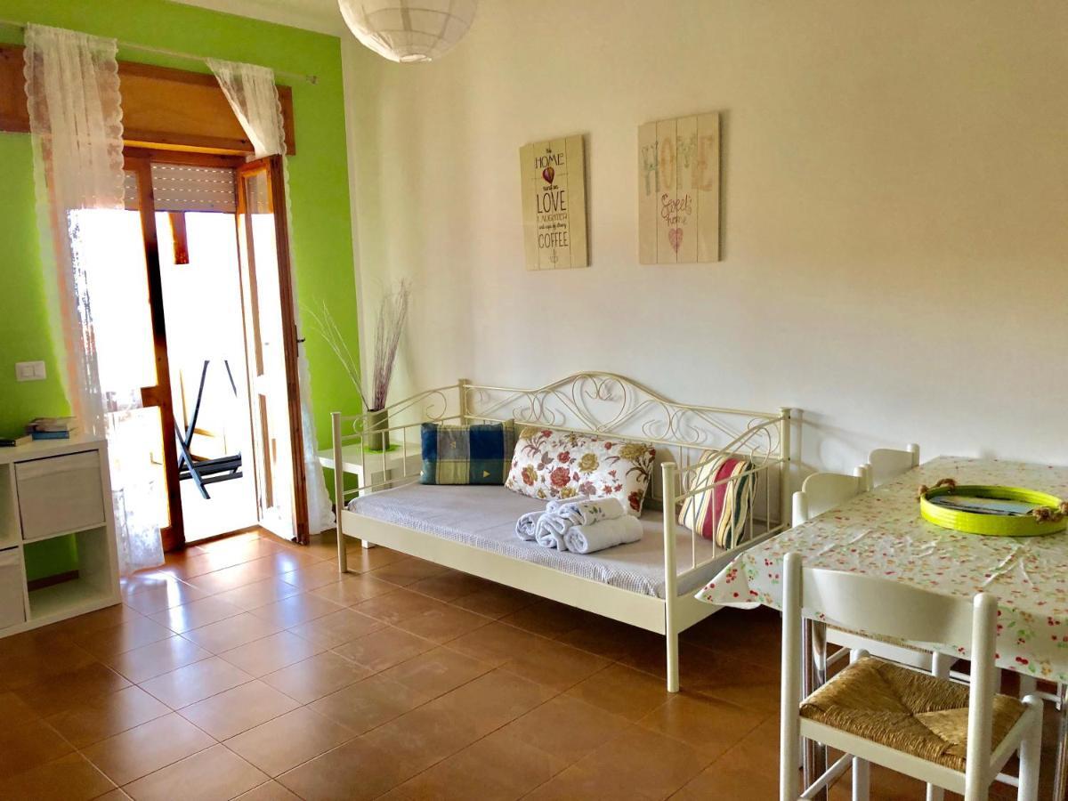 Apartament Lucia 150Mt From Beach Castelsardo Eksteriør bilde